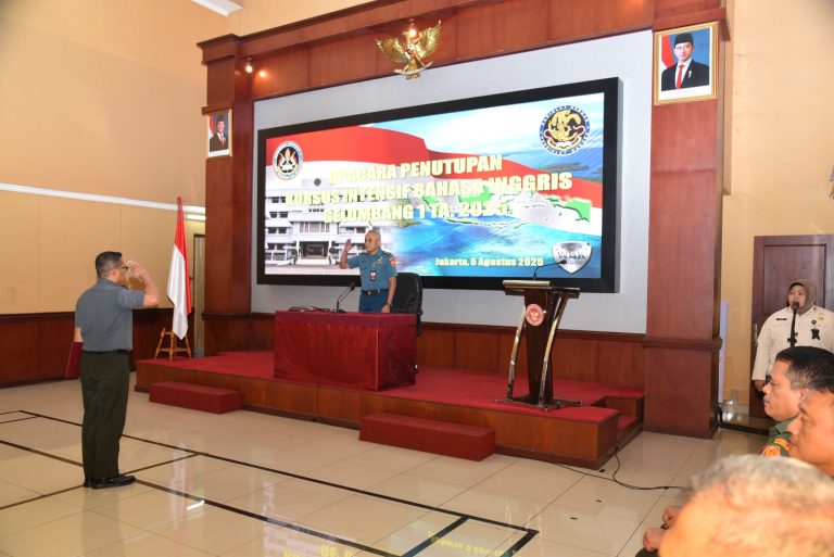 Penutupan Kursus Intensif Bahasa Inggris Gelombang I TA. 2025: Bahasa Asing sebagai Kebutuhan Dasar Aparat Pertahanan